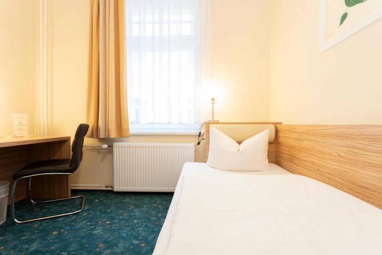 Palais Am Kleistpark Hotel Frankfurt  Exterior photo